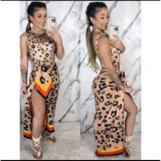 Moda praia feminina: Conjunto bori com saída canga e bojo - Coqueiro alça fina