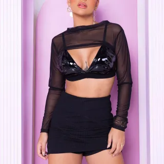 Moda balada: Cropped vinil brilhoso fake com bojo - tendência regata - Preto