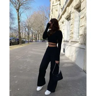 Moda Gringa: Cropped Manga Longa Delicatto Geladinho com Amarração na Cintura - Preto