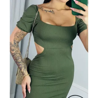 Manguinha longa feminina com vestido de fenda lateral - Onça detalhes