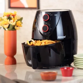 Fritadeira Elétrica Air Fryer ARF 1205 Amvox - Capacidade de 4,5 Litros e Sem Óleo - Preto