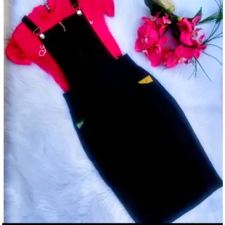 Suspensório Salopete Jardineira - Compre online na Raryel - PRETA LISA