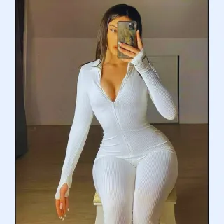 Moda Gringa Macacão Longo Branco Canelado com Zíper - Preto Canelado Manga Longa 201