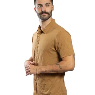 Moda Sustentável Masculina: Camisa Slim para o Homem Moderno - Militar