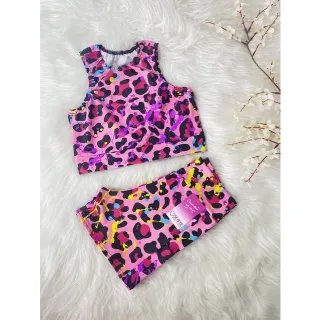 Top fitness sem bojo e conjunto short/bolso - Raryel - onça verde escuro