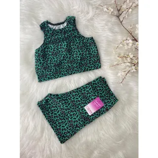 Top fitness sem bojo e conjunto short/bolso - Raryel - onça verde escuro