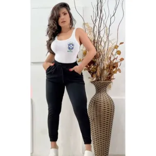 Tendência Jogger: Calça Feminina de Malha Crepe com Cós Alto - Calça Crepe Lilás