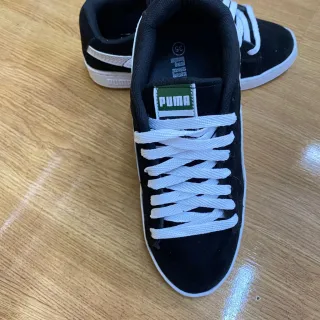 Envio em 24 hrs! Tênis Preto e Branco Casual Skate Suede do 34 ao 43 - suede preto com branco