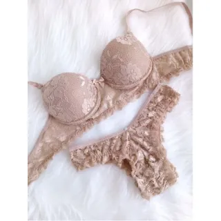 Sutiã Calcinha Lingerie Feminina Moda Intima Nude Cor Pele S/Marca - M (40/42)