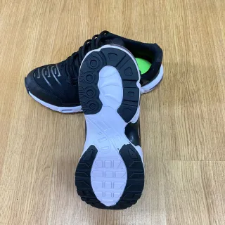 Confortável Tênis Esportivo Masculino Leve Para Caminhar Correr Academia - preto branco tn