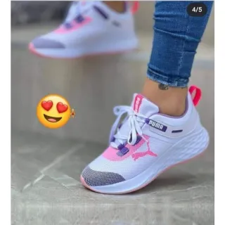 Moda conforto feminina: Tênis esportivo estilo telinha, leve e moderno