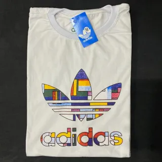 Diversas Marcas - Camiseta Manga Curta Unissex - Adidas Preta