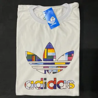 Diversas Marcas - Camiseta Manga Curta Unissex - Adidas Preta