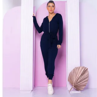 Promoção Macacão Longo com Capuz, Manga Longa e Detalhe em Zíper - Verde Militar