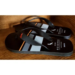 Promoção imperdível: Chinelos Masculinos Confortáveis de Dedo com Várias Estampas