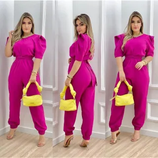 Promoção: Macacão Longo Feminino com Manga Bufante Princesa e Cinto - Fúcsia