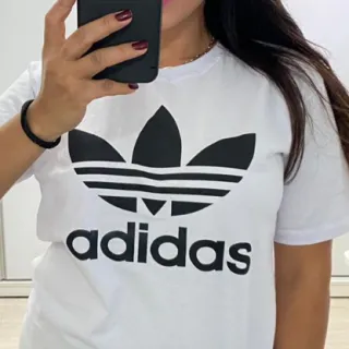 T-shirt feminina Addiddas - Camiseta Feminina - Off