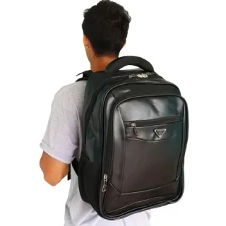 Mochila de Rodinhas em Couro Resistente e Impermeável - Ideal para Trabalho e Faculdade - Média Marrom