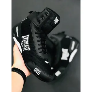 Confortável Botinha para Academia - Preto - Branco