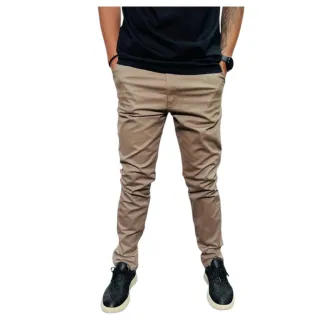 Nova coleção 2023: Calça Masculina Slim Chino Bege em Sarja - Preta Bolso Chapado