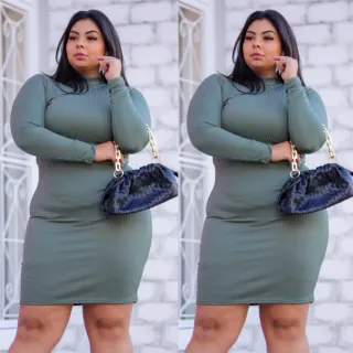 Plus Size Vestido Midi Gola Alta Manga Longa - Vinho
