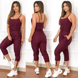 Tendência: Macacão Jogger Bengaline P M G GG - Vermelho