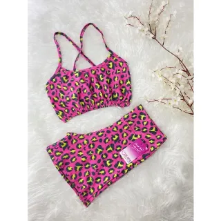 Top de alcinha cruzada sem bojo com Conjunto Fitness short - onça rosa/amarelo