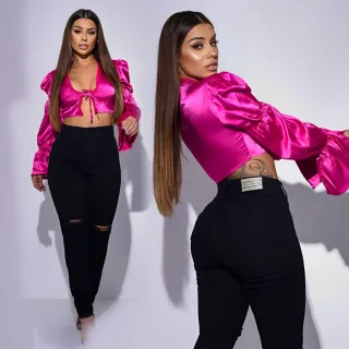Calça Jeans Feminina ZARA, estilo levanta bumbum, cintura alta - PRET - RASG