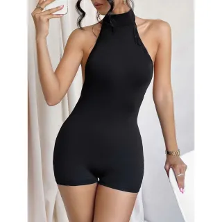 Shorts moda blogueira, macacão gringo de gola alta e costas nuas - BRANCO/OFF WHITE