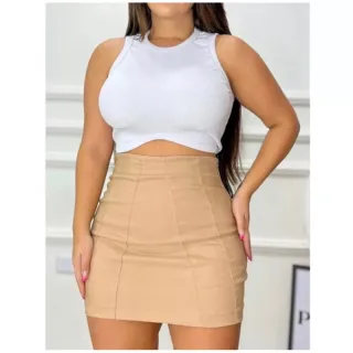 Moda Verão 2023: Saia curta bengaline em versão short - Lilás