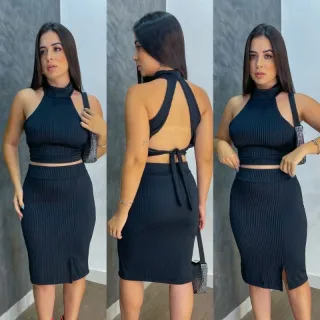 Moda festa: Conjunto feminino cropped e saia midi com fenda canelado