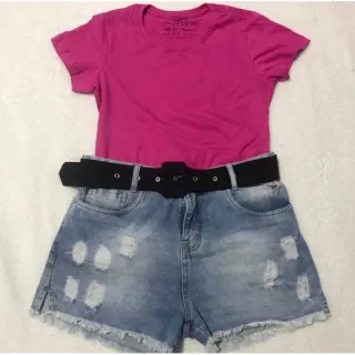 Malha Penteada Algodão Lisa: Camisetas Femininas em Diversas Cores - Azul Denin