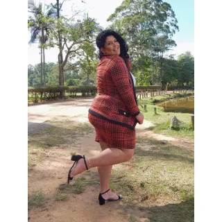 Blazer e Saia com Botões - Conjunto de Roupas Femininas - Verde