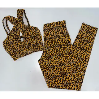 Conjunto de treino suplex feminino transpassado, calça legging e top cropped - Preto