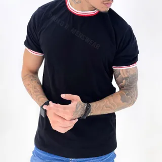 Camiseta Listrada Masculina em Malha de Algodão