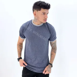 Camiseta Listrada Masculina em Malha de Algodão - Verde musgo