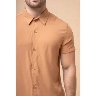 Camisa masculina manga curta em VISCOSE - Cores lisas, botões frontais - Marrom