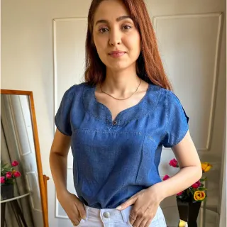Blusa jeans feminina com gola padre e manga com botão - JEANS ESCURO