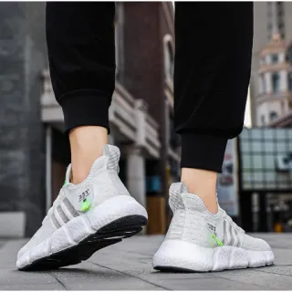 Unidades Diversas Boost Y3 - Conforto Incrível! Academia Musculação - Branco/Preto/Detalhe Verde