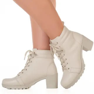 GiGiL Coturno Tratorado Feminino - Bota Baixo Salto - Preto