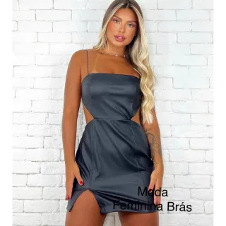 Fenda Lateral Vestido Curto em Courino - Preto