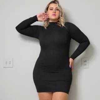 Vestido Plus Size Tubinho com Gola em Lycra - Moda Feminina - Preto