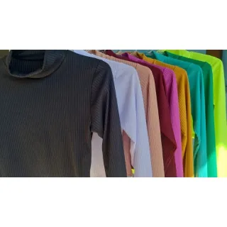 Top cropped manga comprida em promoção - Branco