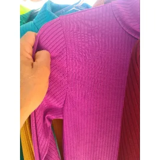 Top cropped manga comprida em promoção - Branco