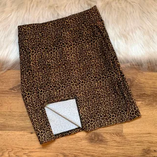 Alta Qualidade Saia Feminina Curta Fendinha Lateral - Varias Cores - Pata de Gato