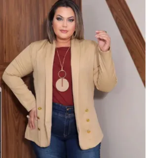 Moda feminina: Blazer plus size com botão dourado - Telha