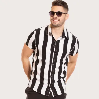 Blusa masculina manga curta de botão em viscose listrada - Camisa masculina
