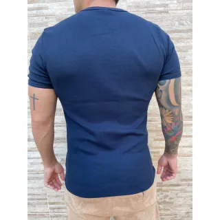 Camiseta Canelada Slim: Justa ao Corpo - Azul Marinho