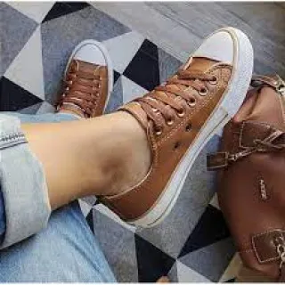 Tênis Converse Cano Baixo Sintético Bege Caramelo - Feminino/Masculino - Caramelo