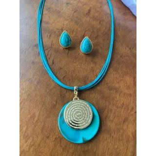 Moda Afro Feminino - Conjunto Triplo Colar Couro e Brincos Vintage Etnico - Mod 4